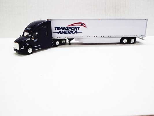 Trucks n Stuff TNS045 - HO Kenworth T680 Sleeper-Cab Tractor - 53ft Dry Van Trailer - Transport America