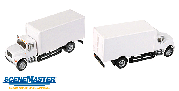 Walthers 11290 HO SceneMaster International(R) 4900 Single-Axle Box Van - Assembled - White Cab & Box