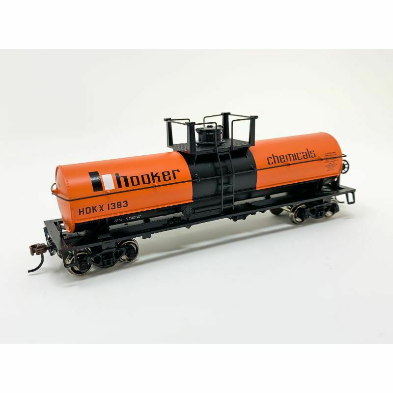 Athearn Roundhouse 1123 - HO Chemical Tankcar - Hooker Chemicals #1377