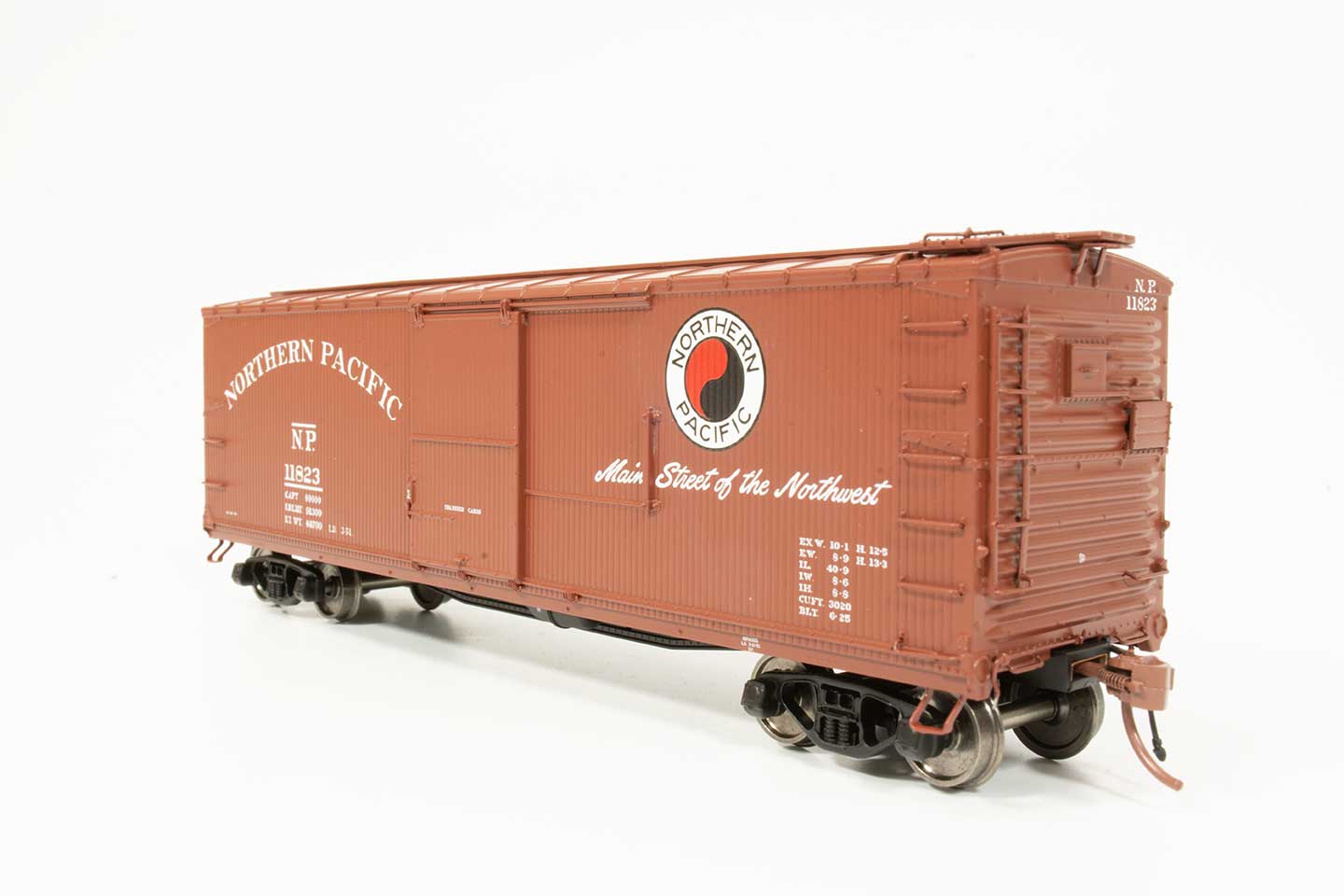 Rapido 130019-3 HO - 40ft NP 10000-series boxcar: Northern Pacific 1950 Large Monad Mainstreet Scheme #12454