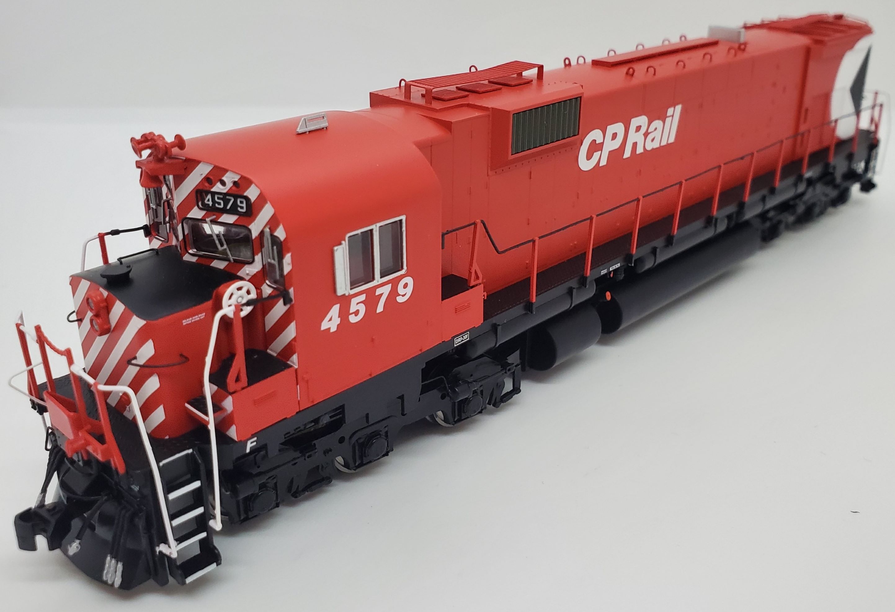 Bowser 24821 - HO MLW M630 - DC/DCC Ready - CP Rail (Multimark) #4579