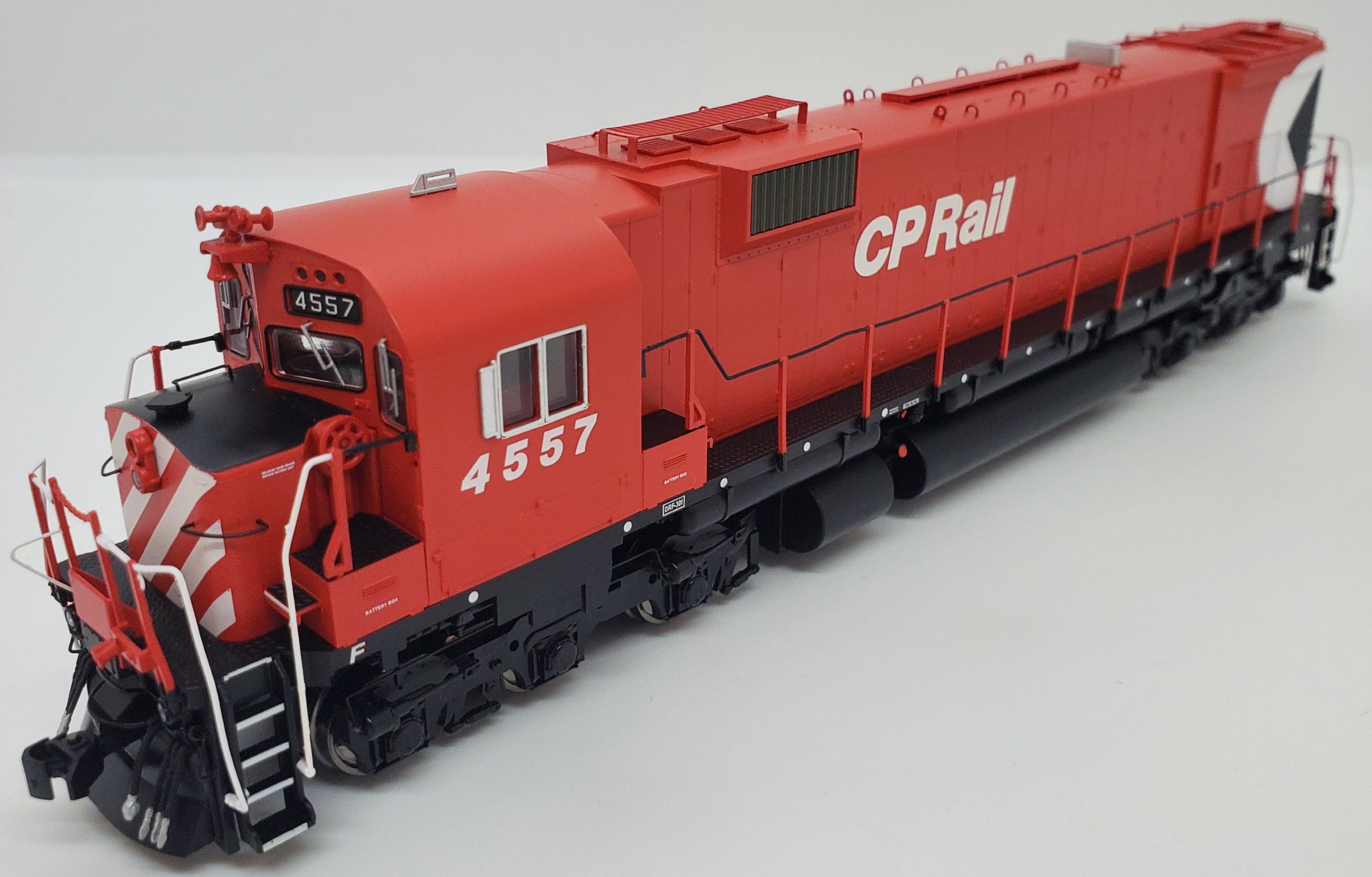 Bowser 24831 - HO MLW M630 - DC/DCC Ready - CP Rail (Multimark) #4557