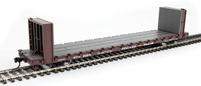 Walthers Mainline 5875 - HO RTR 60Ft Pullman-Standard Bulkhead Flatcar (48Ft IL) - Trailer Train (brown) #90610