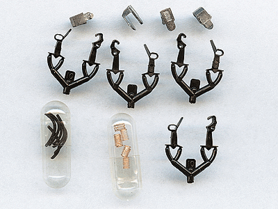 Micro Trains 001 30 013 - N Scale Universal Truck Mount Couplers - Medium T Shank (2 Pairs)