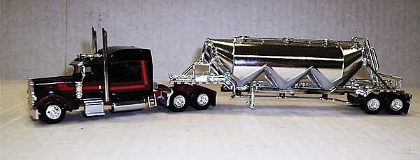 Trucks n Stuff SPEC023 - HO Peterbilt 389 Sleeper Cab Tractor w/Pneumatic Bulk Trailer
