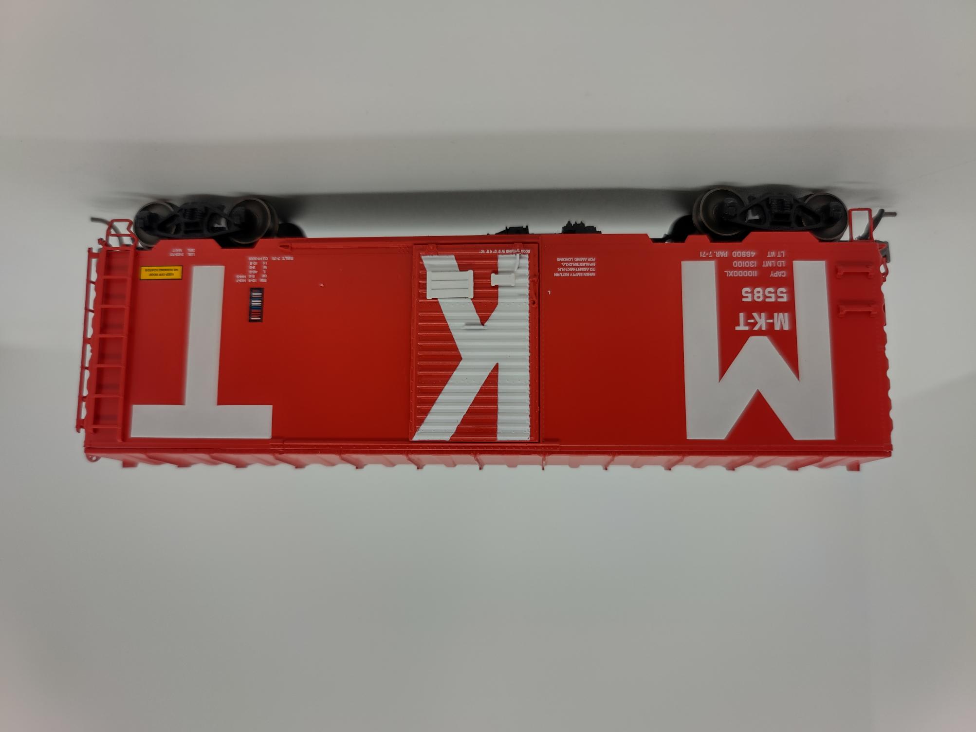 Intermountain 45421-16 - HO 40Ft PS-1 Boxcar - MKT (Large White MKT on Red) #5585