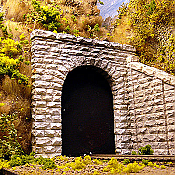 Chooch 8340 - HO Single Track Cut Stone Tunnel Portal
