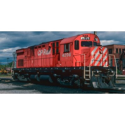 Rapido 45022 - HO MLW C424 (DC/Silent): CP Rail - No Multimark (DRS-24b): #4247
