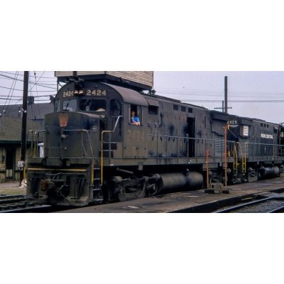 Rapido 45556 - HO ALCO C-425 (DC/DCC/Sound): Pennsylvania: #2443