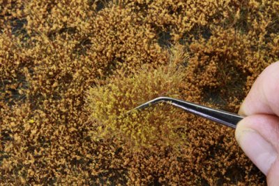 Martin Welberg Scenic Studios WB-PW605 - 6mm GOLDEN SUMMER TUFTS WITH WEEDS/1 SHEET