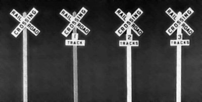 Pikestuff 1017 - HO Scale Crossbucks -- Kit pkg(4)