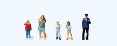 Preiser 10815 - HO Scale Enjoying Ice Cream -- pkg(5)