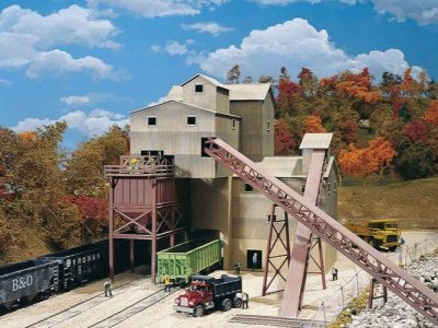 Walthers Cornerstone 3062 - HO Scale Glacier Gravel Company -- Kit - 9-3/8 x 11 x 10-1/4" 23.8 x ...