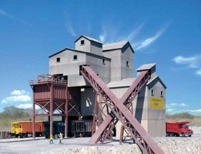 Walthers Cornerstone 3241 - N Scale Glacier Gravel Company -- Kit - 5-5/8 x 6-5/8 x 6-1/8" 14.3 x...