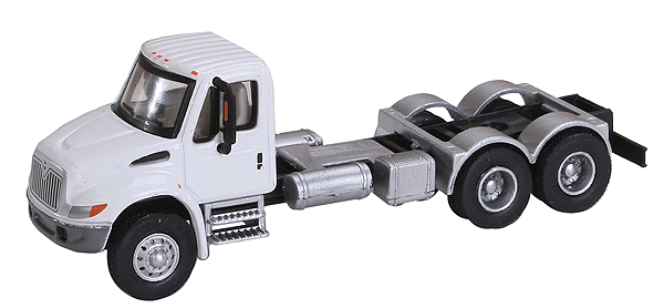 Walthers SceneMaster 11530 - HO International 4300 Dual-Axle Semi Tractor - Assembled - White Cab, Black Chassis