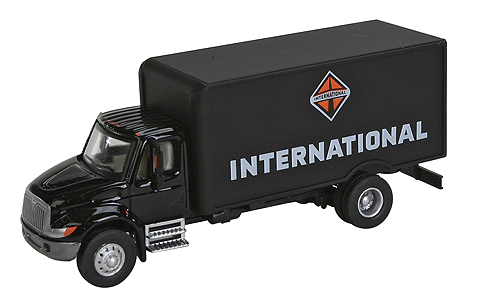 Walthers SceneMaster 11292 HO - International 4900 Single-Axle Box Van - Assembled