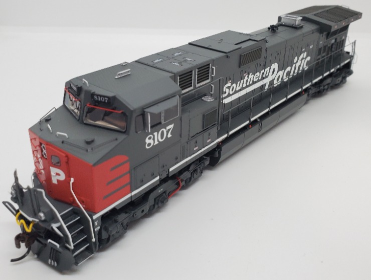 Athearn G31641 HO Scale - G2 Dash 9-44CW - DCC & Sound - Southern Pacific #8135