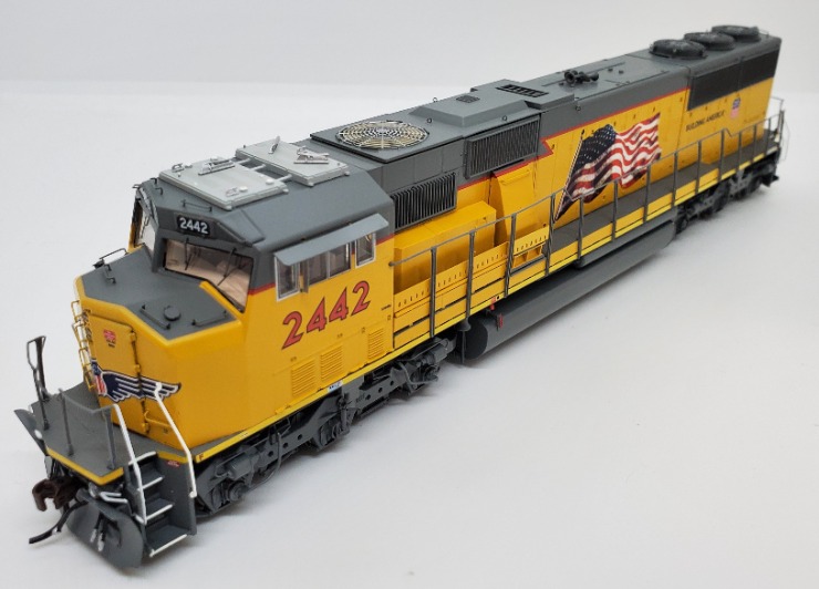 Athearn Genesis G8522 - HO SD60M Wide Cab Diesel - DCC & Sound - Union Pacific, Flag #2442
