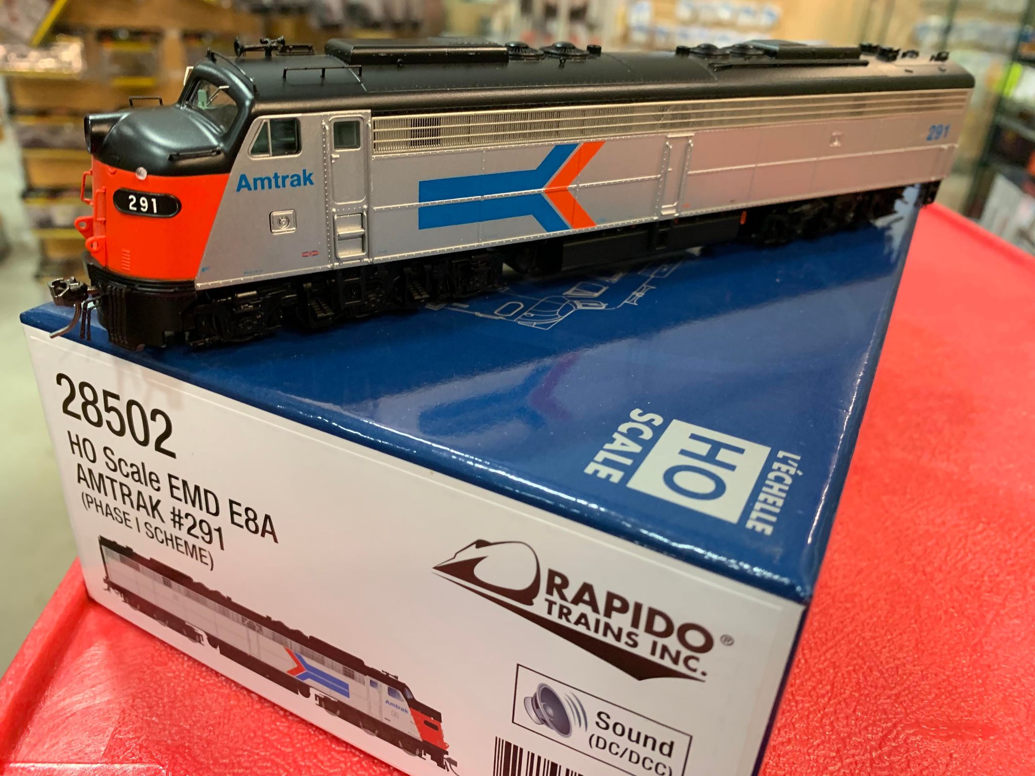 Rapido 28502 HO - EMD E8A (DC/DCC/Sound) Amtrak - Phase 1 #291