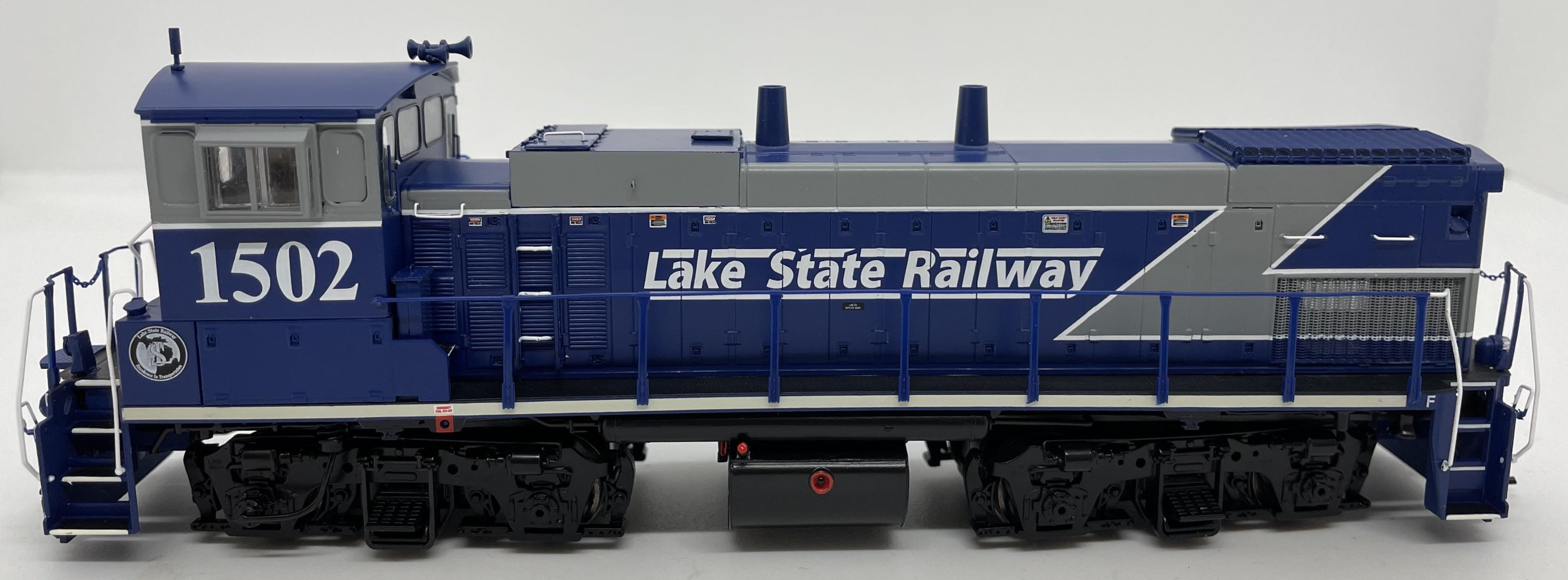 Athearn Genesis G74522 - HO MP15AC - DCC Ready - Lake State Railway #1502