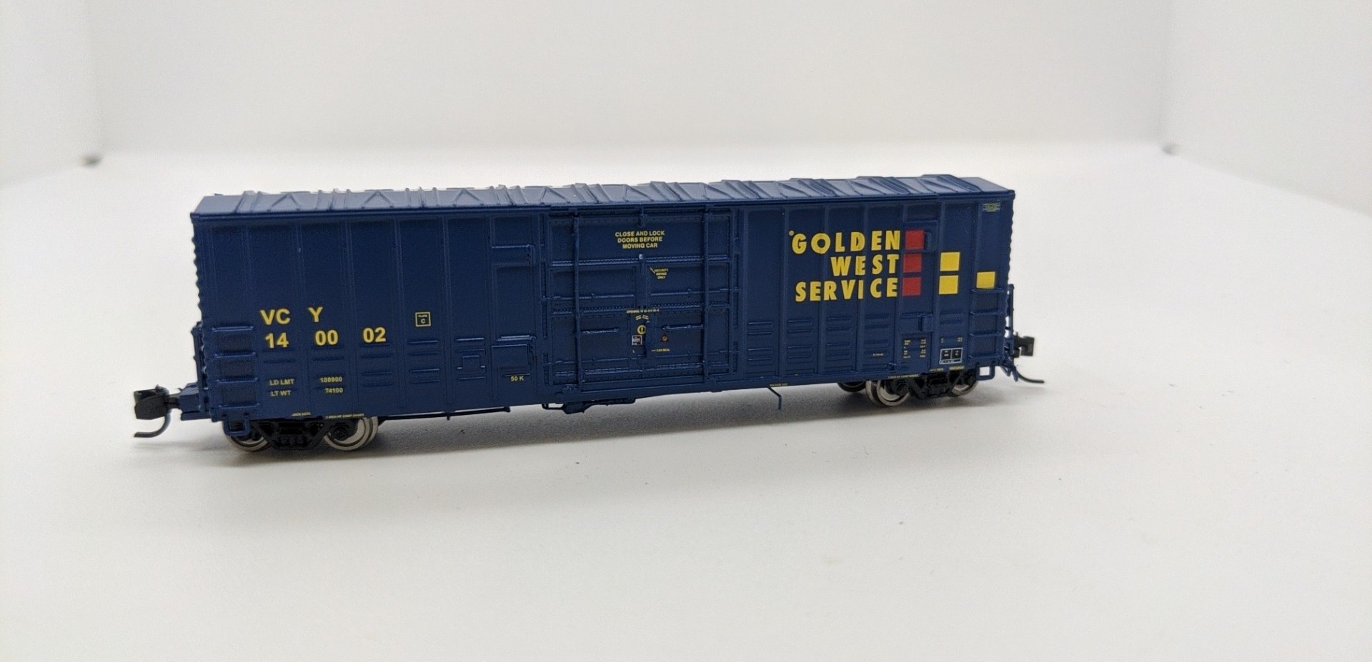 Rapido 537003-4 N PC&F B-100-40 Boxcar- Golden West - Ventura County Set 1 #140001