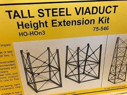 Micro Engineering 75546 HO - Tall Steel Viaduct - Height Extension (1 or 2 stories for 2 towers)