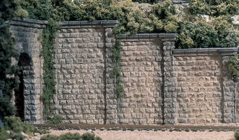 Woodland Scenics 1259 - HO Retaining Wall - Cut Stone (3pcs)