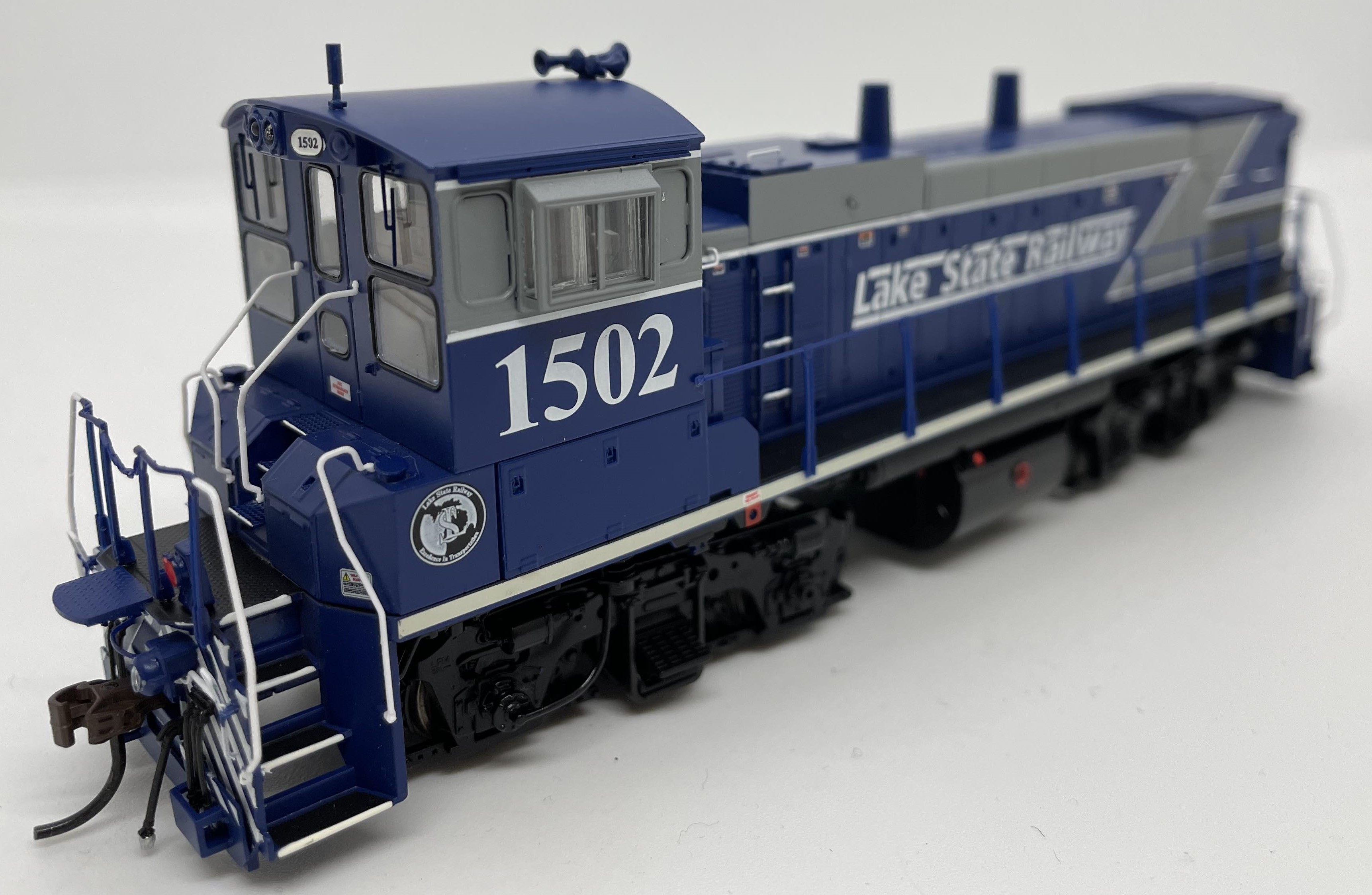 Athearn Genesis G74621 - HO MP15AC - DCC & Sound - Lake State Railway #1501