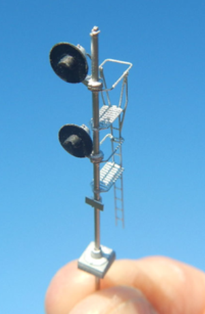 ShowCase Miniatures 522 - N Scale C&O Type Pole Mount Searchlight Signal