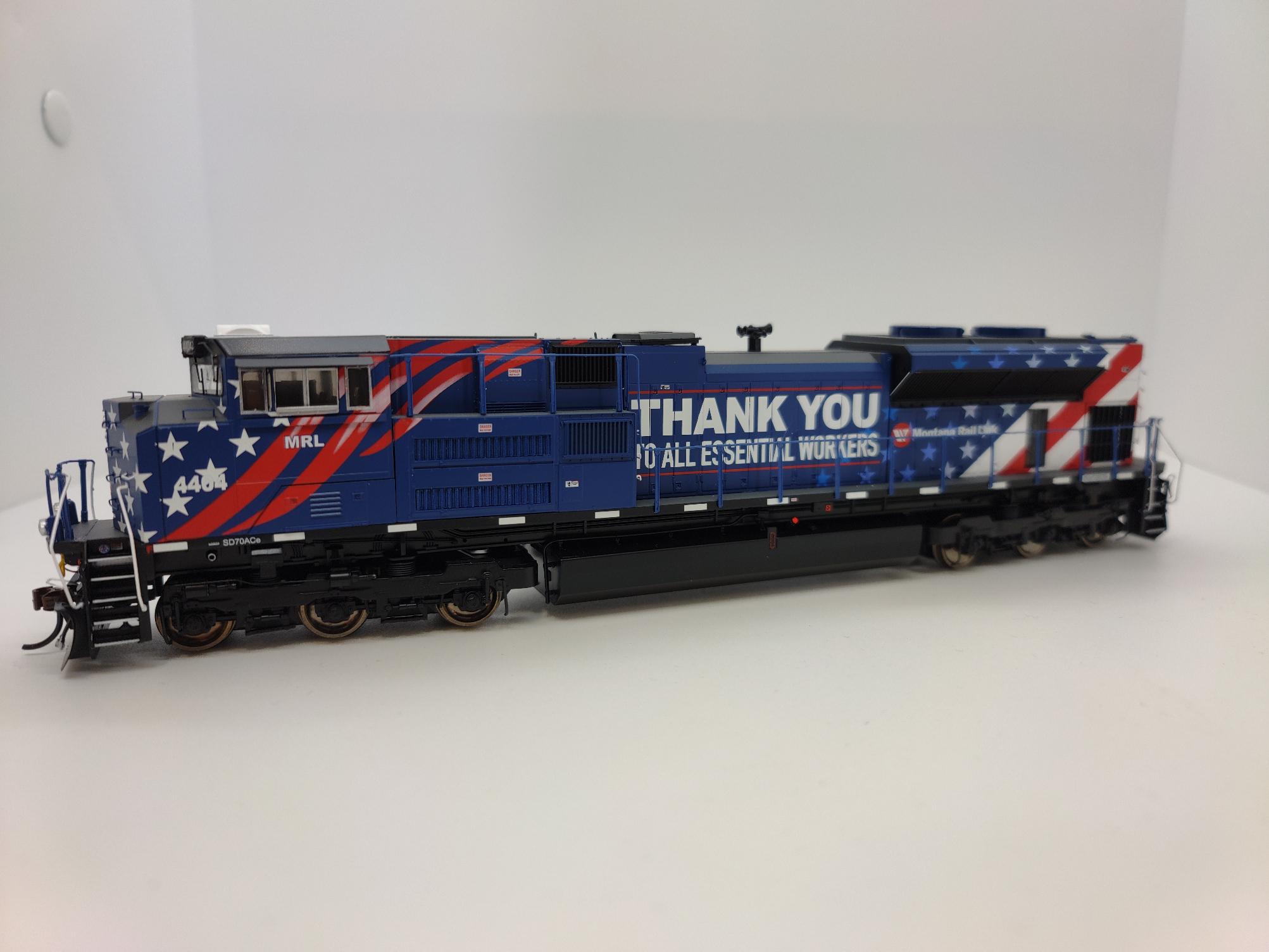 Athearn Genesis2 G44040 - HO SD70ACe - DCC Ready - Montana Rail Link/Essential Workers #4404
