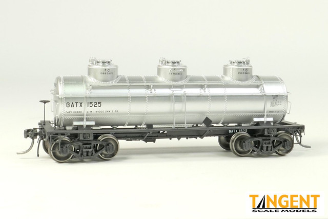 Tangent 11524-01- HO 6,000 Gal. 3-Compartment Tank Car - GATX "Silver Lease" 1958+ #1525