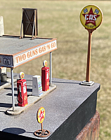 ShowCase Miniatures 2359 - HO Scale Gas Station Accessories