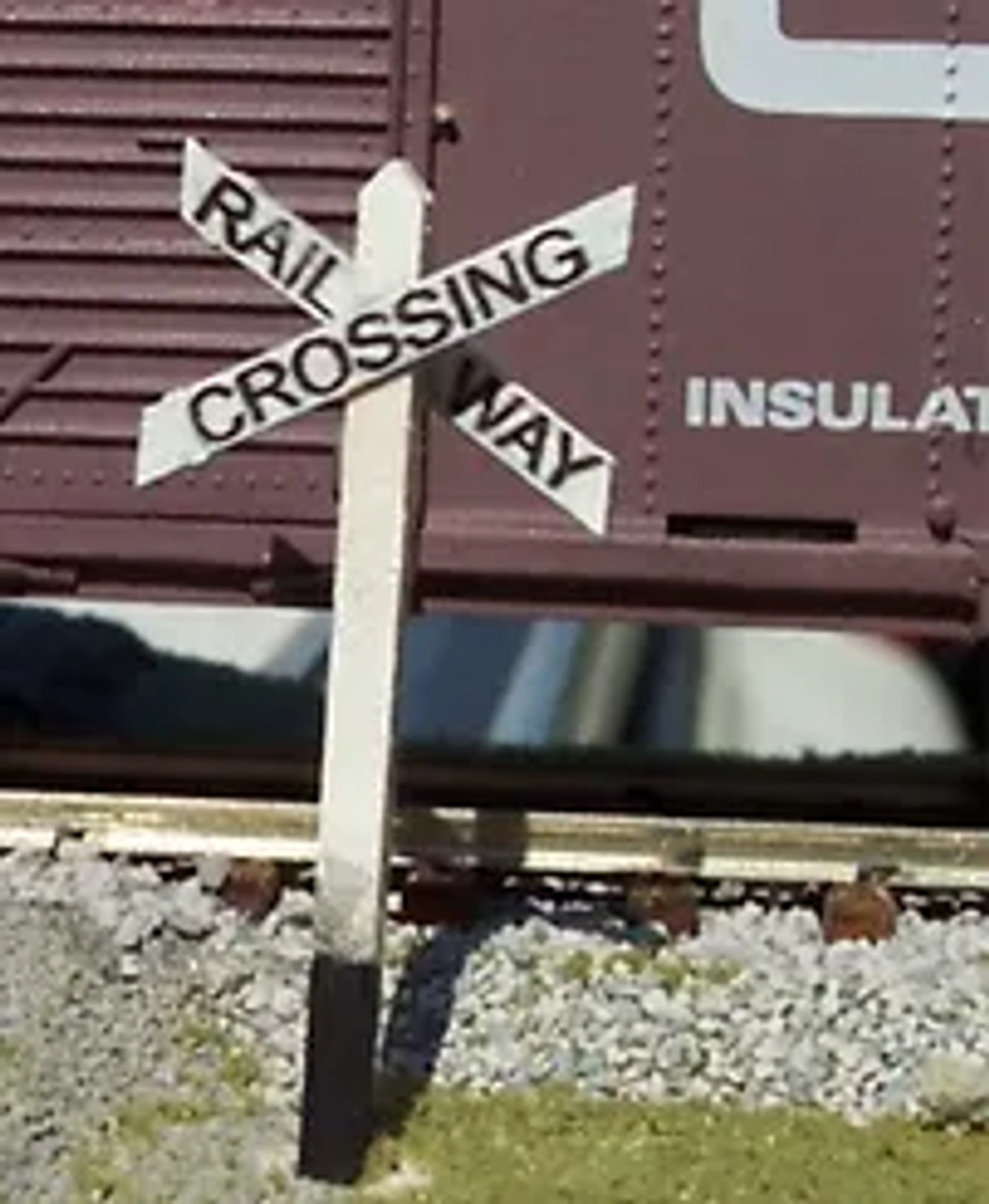 Osborn Model Kits 1037 - HO Canadian First Generation Cross Bucks - Kit - 5 Pack