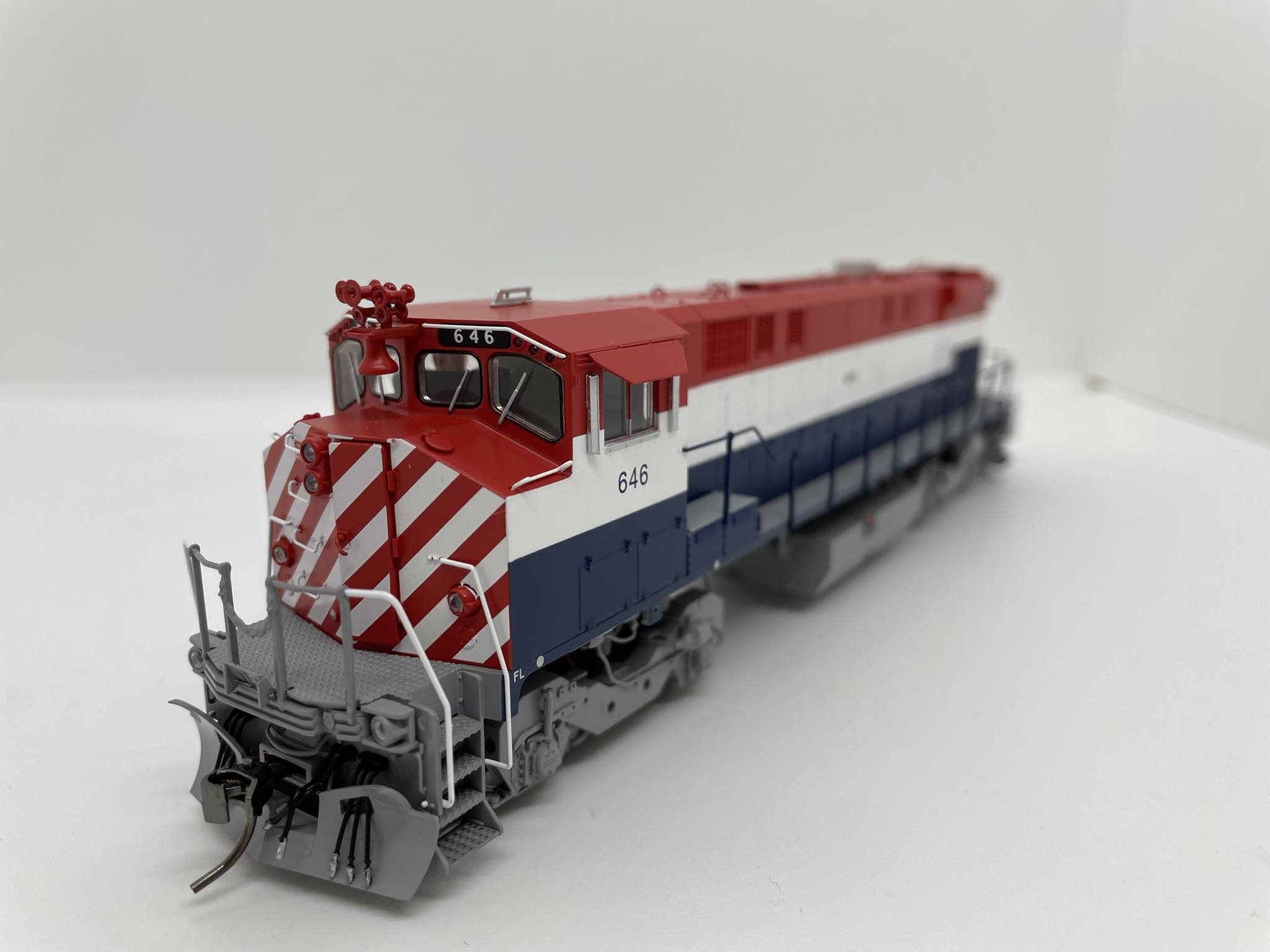 Otter Valley Railroad Model Trains Tillsonburg Ontario Canada Locomotives Rapido 33046 HO MLW M420 DCC Ready Ontario Southland Railway Red White Blue 647 Otter Valley Railroad Exclusive