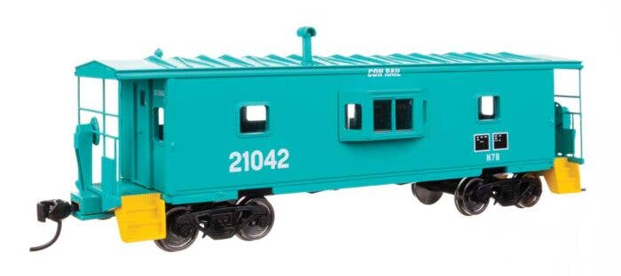 Walthers Mainline 8673 - HO International Bay Window Caboose - Ready to Run -- Conrail #21042