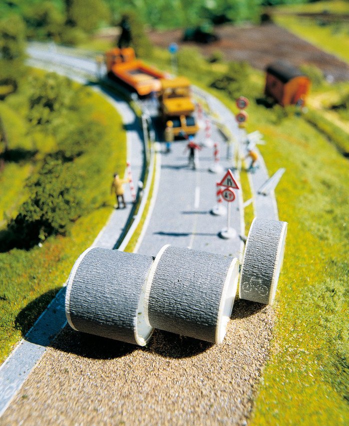 Noch 34100 - N Scale Flexible Roadway - Gray Country Road (100 x 2.9 cm)