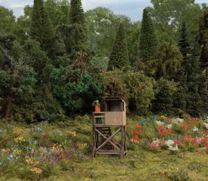 Walthers Scenemaster 4111 - HO Scale Elevated Deer Stand -- Laser-Cut Wood Kit - 1-1/8 x 1-1/8 x ...