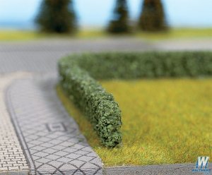 Walthers SceneMaster 1303 HO Hedges - Dark Green, Tall