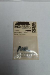 Detail Associates 1502 - HO Scale MU Stand High Type Early
