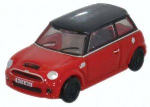 Oxford Diecast MNMN001 - N Scale 2000s Austin Mini - Assembled -- Chili Red