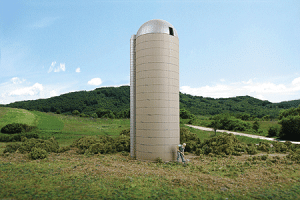 Walthers Cornerstone 3332 - HO Concrete-Style Silo - Kit