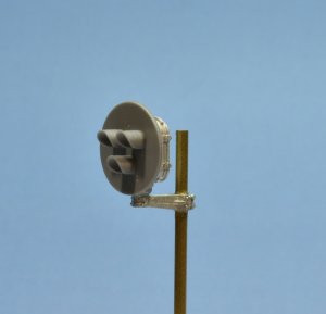 ShowCase Miniatures 2354 - HO Scale Tri Light Signal Head