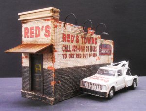 Downtown Deco 1087 - HO Scale Red's Towing -- Cast-Hydrocal Kit - 1-1/2 x 4" 3.8 x 10.2cm