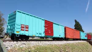 Rapido 198012-2 HO PC&F 5241 CUFT - Boxcar - EEC Patch 2 - Single Car #3155