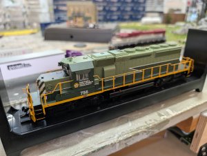 ESTATE - Bowser 25027 - HO GMD SD40-2 - DCC/Sound - BCR #756 - AS IS - FINAL SALE
