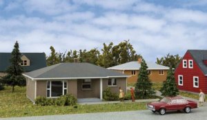 Walthers Cornerstone 3838 - N Scale Brick Ranch House - Kit