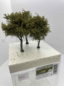 Martin Welberg Scenic Studios TMKG - Fine Scale Tree - Medium - Khaki Green - 8cm-12cm