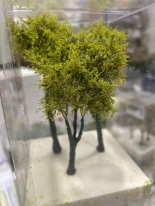 Martin Welberg Scenic Studios TLLG - Fine Scale Tree - Large - Light Green 1 - 12cm-16cm