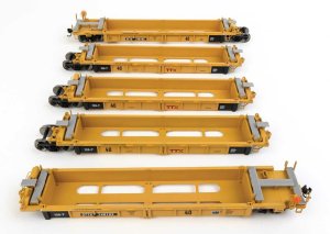 WalthersMainline 55668 - HO Thrall 5-Unit Rebuilt 40ft Well Car - TTX DTTX #748192 - small red TT...