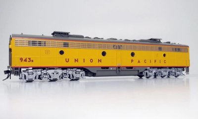 Rapido 28548 HO - EMD E8B (DC/DCC/Sound) Union Pacific #943B